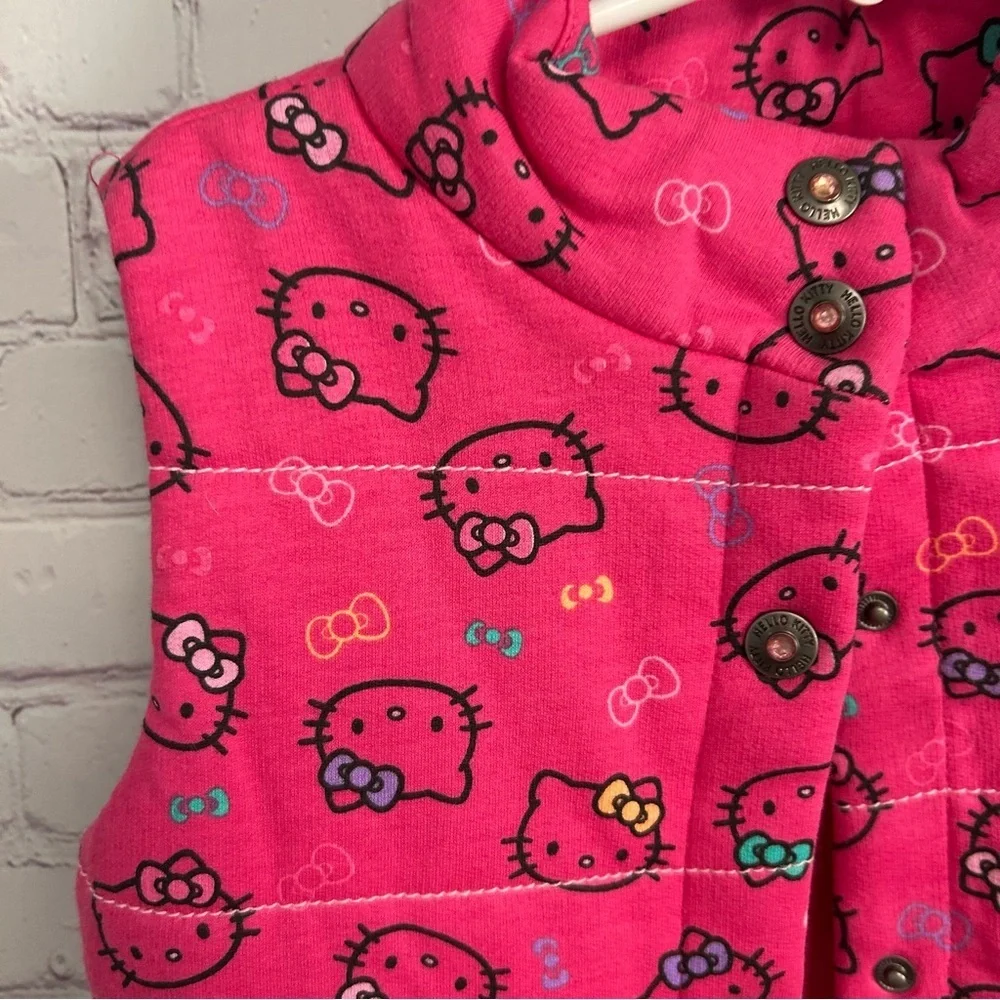 Hello Kitty Sanrio New Deadstock quilted snap down  vest novelty pink gem size 5